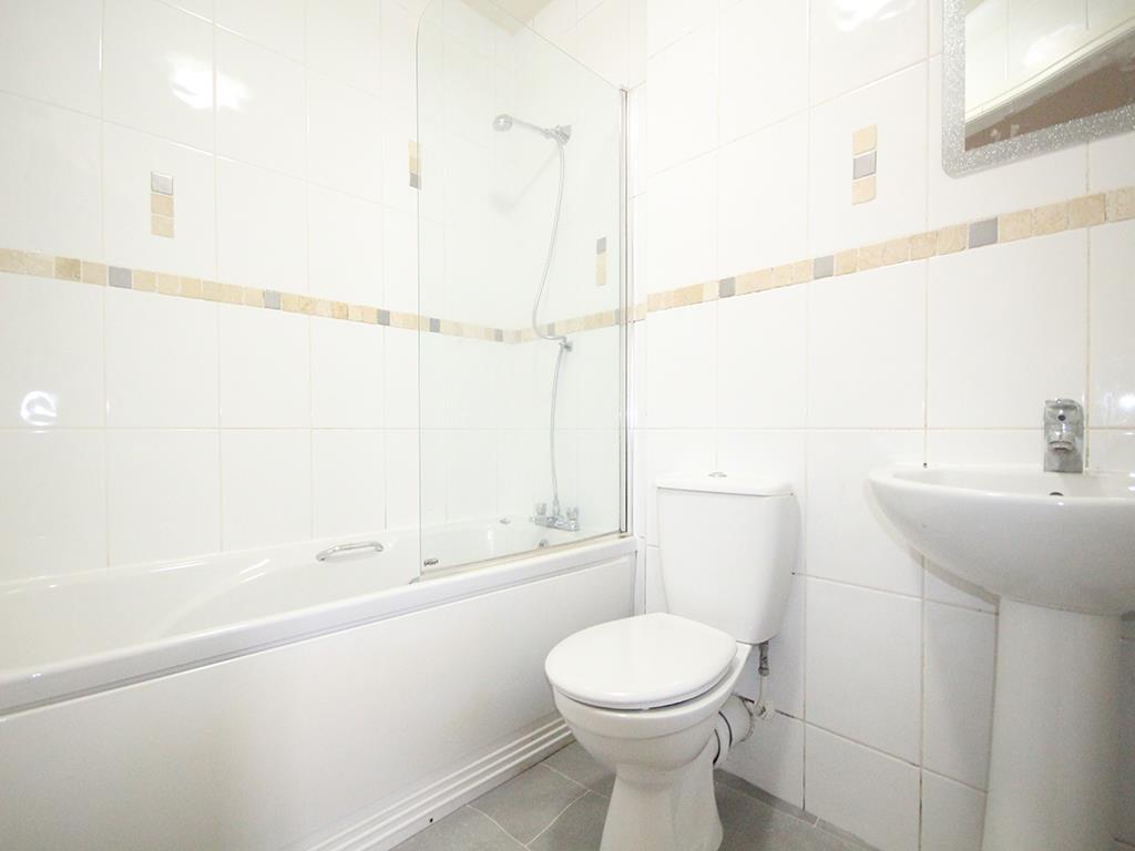 2 bedroom apartment For Sale in Burnley - IMG_1550.jpg